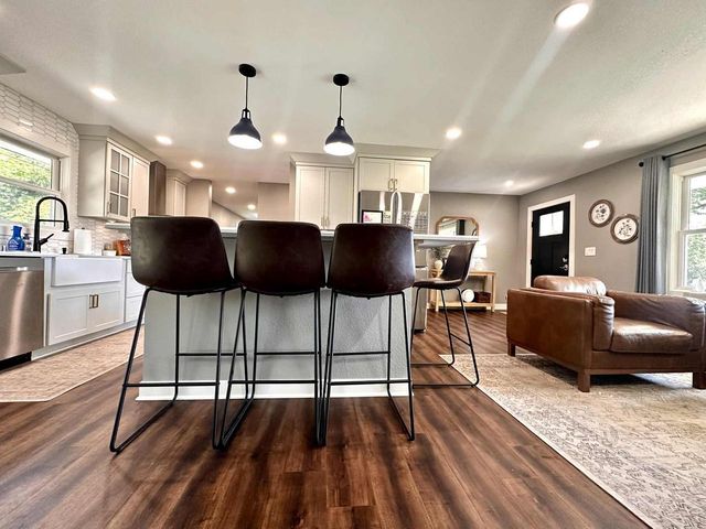 17360 Patricia LANE, Brookfield, WI 53045