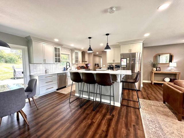 17360 Patricia LANE, Brookfield, WI 53045