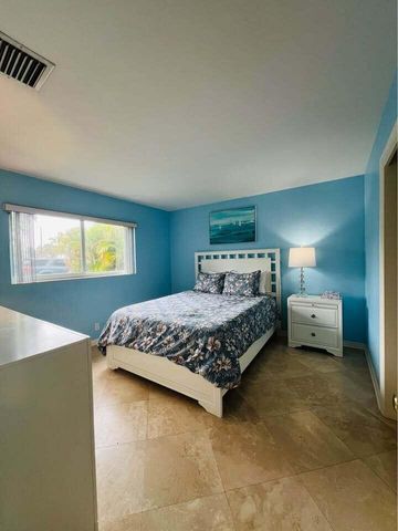 7834 Edgewater Drive, Lake Clarke Shores, FL 33406