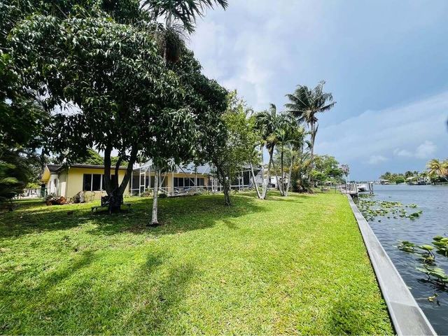 7834 Edgewater Drive, Lake Clarke Shores, FL 33406