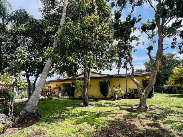 7834 Edgewater Drive, Lake Clarke Shores, FL 33406