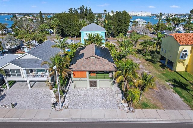 15517 GULF BOULEVARD, Redington Beach, FL 33708