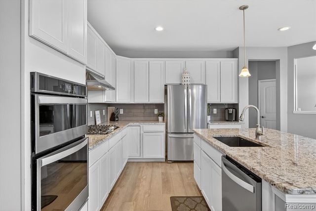 985 Truman Drive, Canton, MI 48188