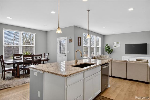 985 Truman Drive, Canton, MI 48188