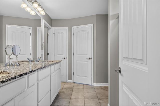 985 Truman Drive, Canton, MI 48188