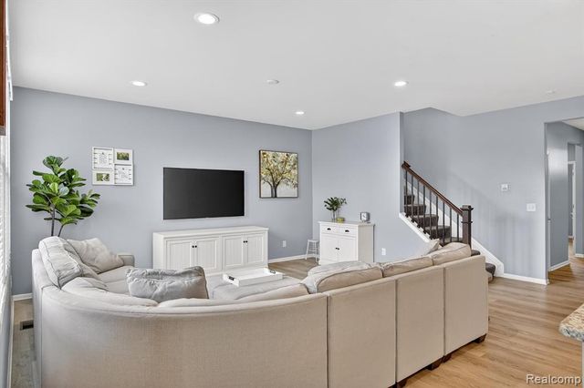 985 Truman Drive, Canton, MI 48188