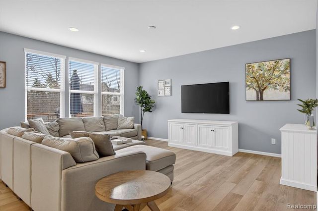 985 Truman Drive, Canton, MI 48188