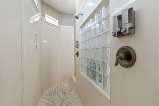 17331 Fairgrove Park Drive, Houston, TX 77095