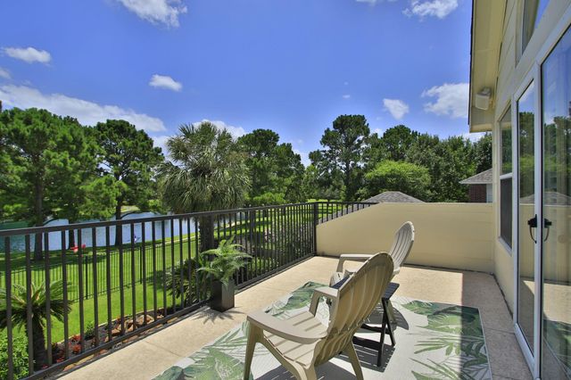 17331 Fairgrove Park Drive, Houston, TX 77095