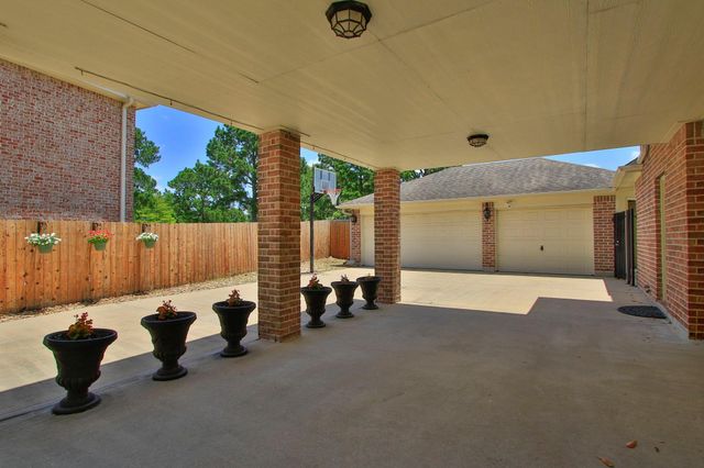 17331 Fairgrove Park Drive, Houston, TX 77095