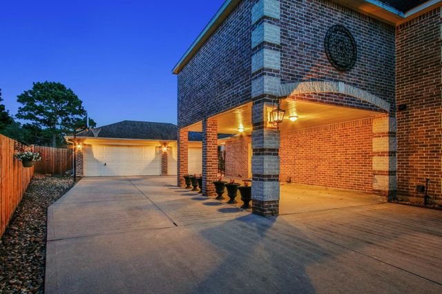 17331 Fairgrove Park Drive, Houston, TX 77095