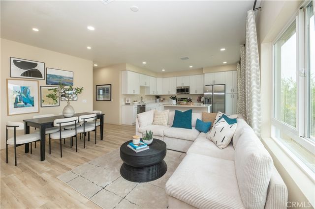 14405 Maraschino Ave, Fontana, CA 92335