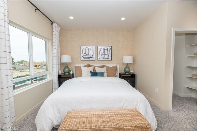 14405 Maraschino Ave, Fontana, CA 92335