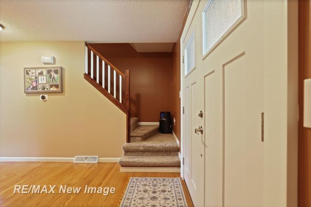 8889 Crooked Creek Drive, Saginaw, MI 48609