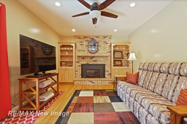 8889 Crooked Creek Drive, Saginaw, MI 48609