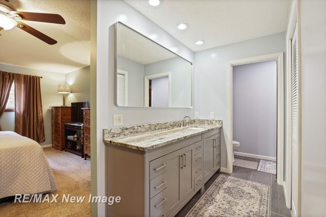 8889 Crooked Creek Drive, Saginaw, MI 48609