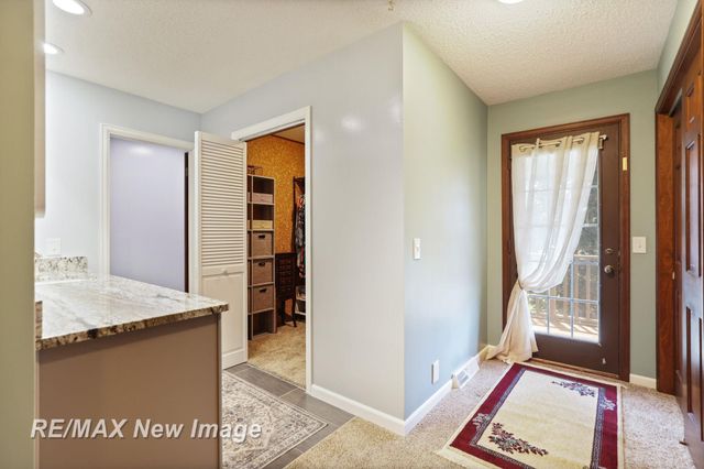 8889 Crooked Creek Drive, Saginaw, MI 48609