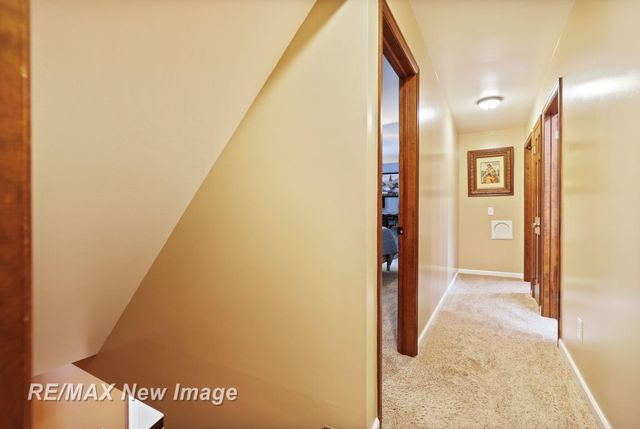 8889 Crooked Creek Drive, Saginaw, MI 48609