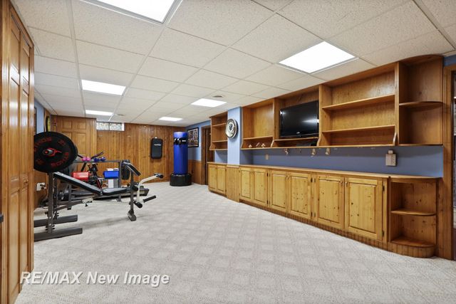 8889 Crooked Creek Drive, Saginaw, MI 48609