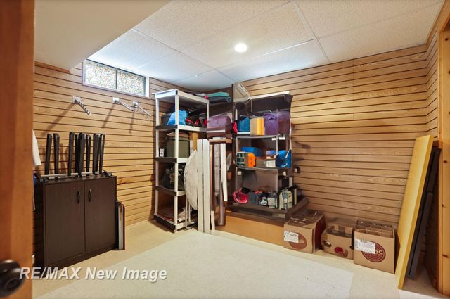 8889 Crooked Creek Drive, Saginaw, MI 48609