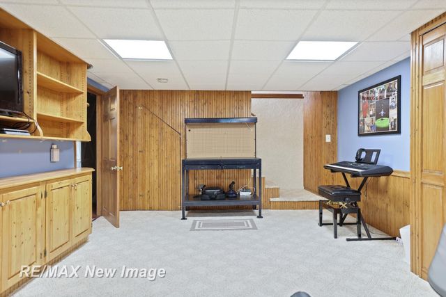 8889 Crooked Creek Drive, Saginaw, MI 48609