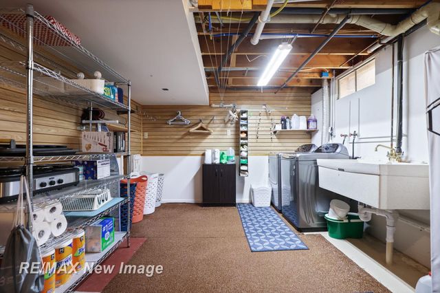 8889 Crooked Creek Drive, Saginaw, MI 48609