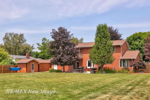 8889 Crooked Creek Drive, Saginaw, MI 48609