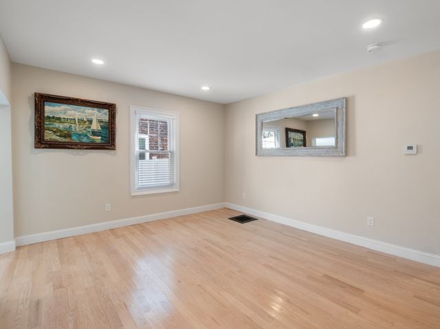510 Merrimac St, Newburyport, MA 01950
