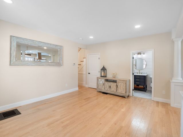 510 Merrimac St, Newburyport, MA 01950