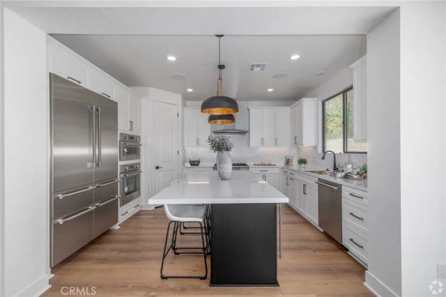 1029 N STALEY LANE, Los Angeles, CA 90042
