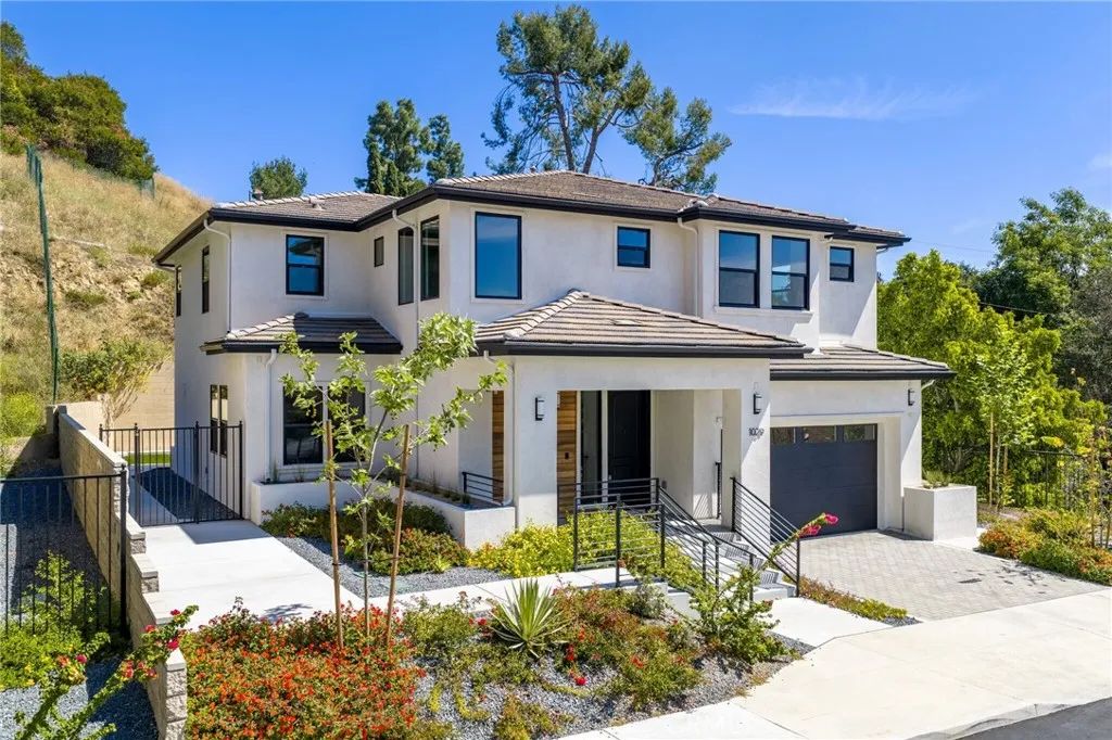 1029 N STALEY LANE, Los Angeles, CA 90042