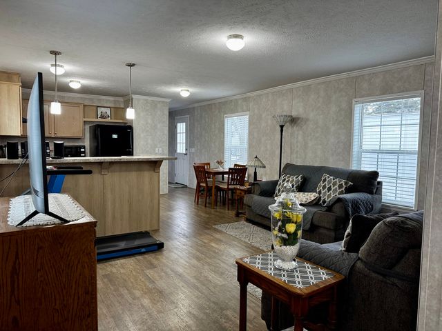 616 6th Street, Bloomington, IL 61704