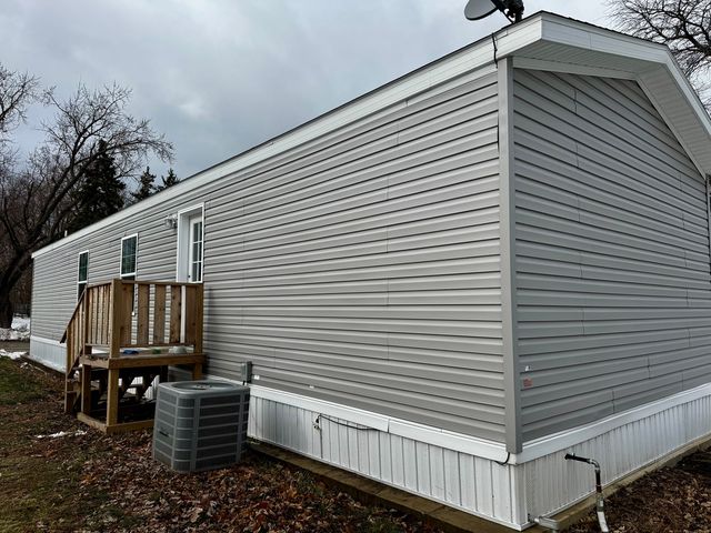 616 6th Street, Bloomington, IL 61704