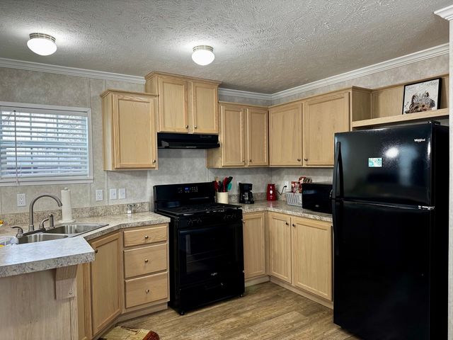 616 6th Street, Bloomington, IL 61704