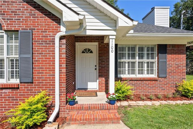 1100 Louise Avenue, Mobile, AL 36609