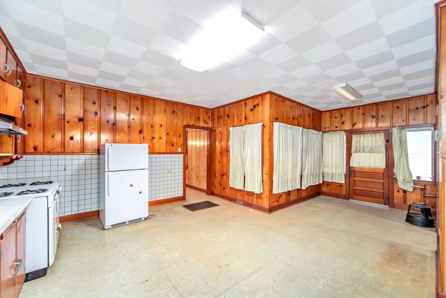 109 West Ave, Napoleonville, LA 70390