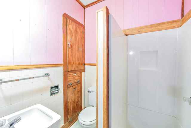 109 West Ave, Napoleonville, LA 70390