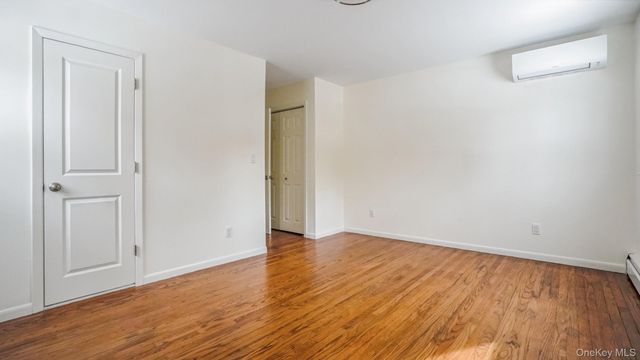 100 E Sunnyside Lane, Irvington, NY 10533