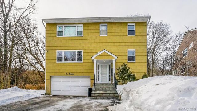 100 E Sunnyside Lane, Irvington, NY 10533