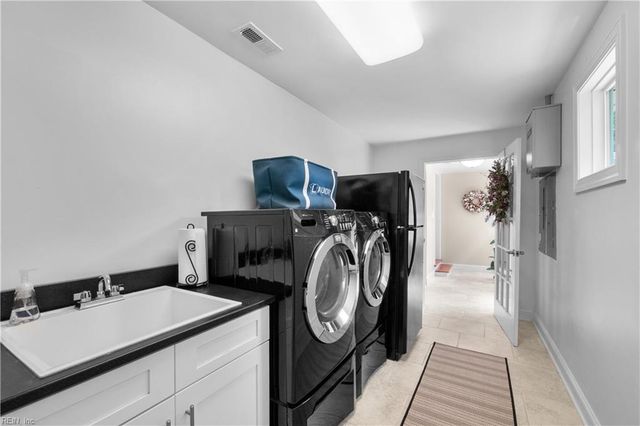 4344 Wishart RD, Virginia Beach, VA 23455