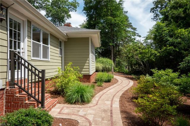 4344 Wishart RD, Virginia Beach, VA 23455