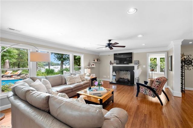 4344 Wishart RD, Virginia Beach, VA 23455