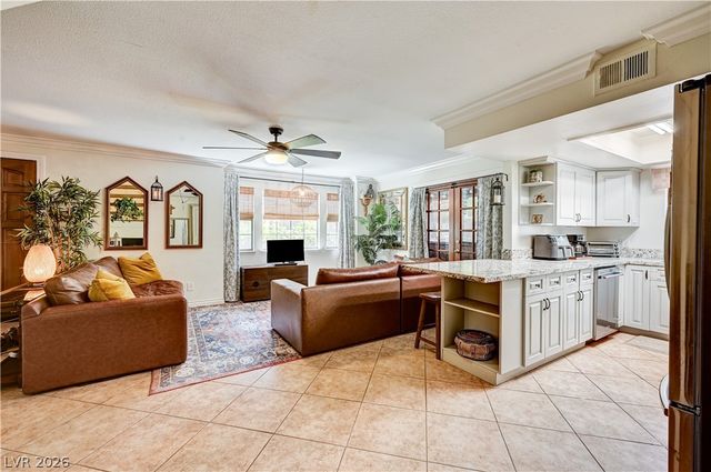 5889 Laredo Street, Las Vegas, NV 89146
