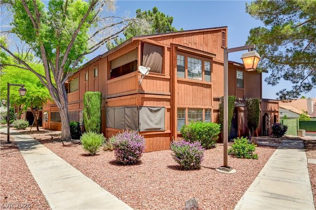 5889 Laredo Street, Las Vegas, NV 89146