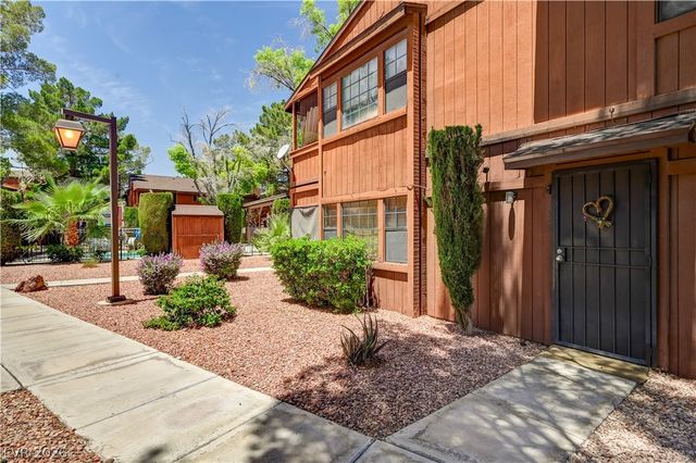 5889 Laredo Street, Las Vegas, NV 89146