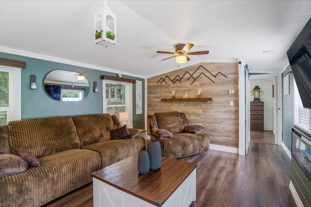 8642 Main Road, Huntington, VT 05462