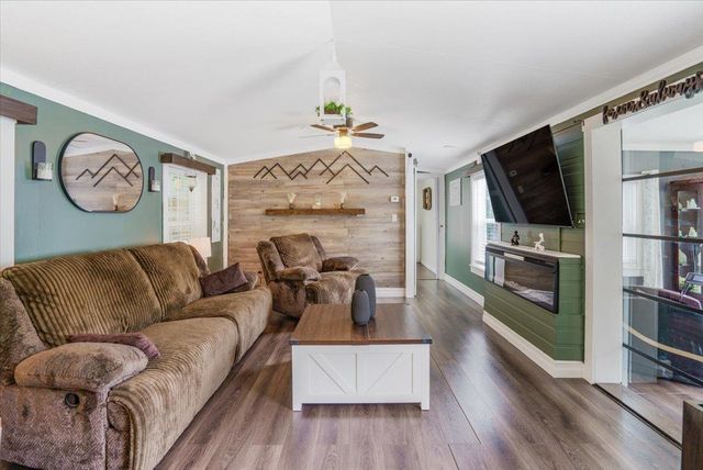 8642 Main Road, Huntington, VT 05462