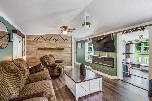 8642 Main Road, Huntington, VT 05462
