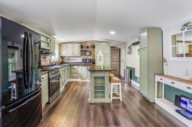 8642 Main Road, Huntington, VT 05462