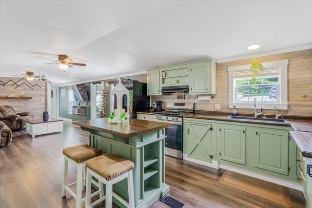8642 Main Road, Huntington, VT 05462